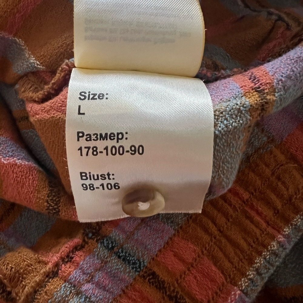 LEE JEANS WOMENS NWT -SzL
Lee Jeans Boxy Notch Collar
Button Down Shirt C - Picture 16 of 16